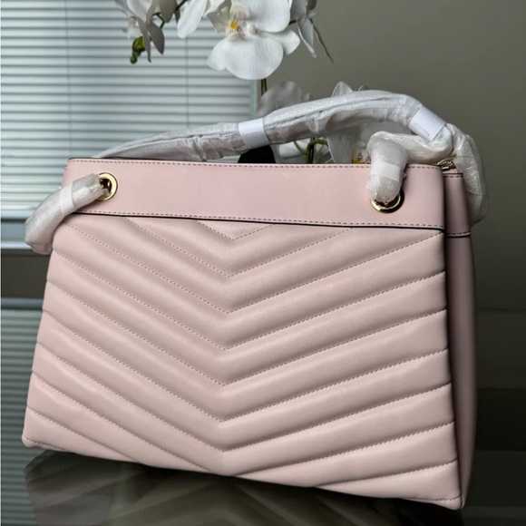 NWT Michael Kors Whitney Quilted MD Chain Shoulder Tote Blush Pink MSRP$628 - Picture 2 of 8
